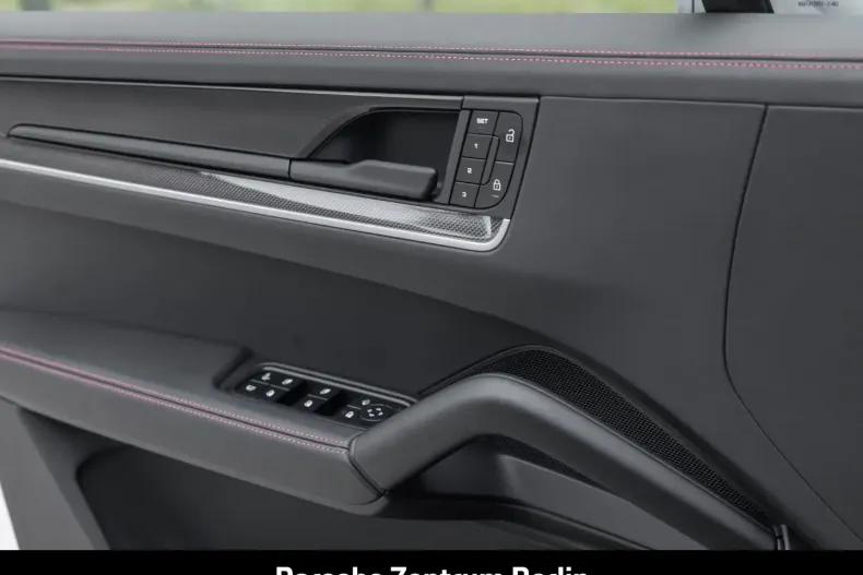 Porsche Cayenne din 2025 cu 15.000 km - oferta POR164957 - foto 13