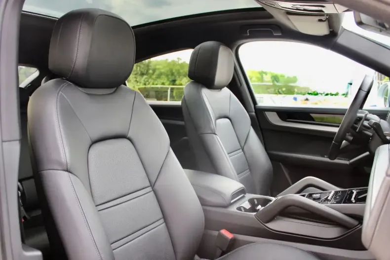 Porsche Cayenne din 2024 cu 22.630 km - oferta POR164961 - foto 2