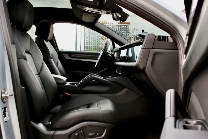 Porsche Cayenne din 2024 cu 22.630 km - oferta POR164961 - foto 8