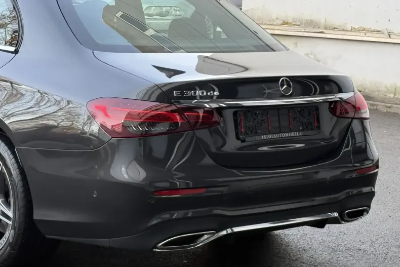 Mercedes-Benz E 300 din 2022 cu 90.900 km - oferta MER164965 - foto 3