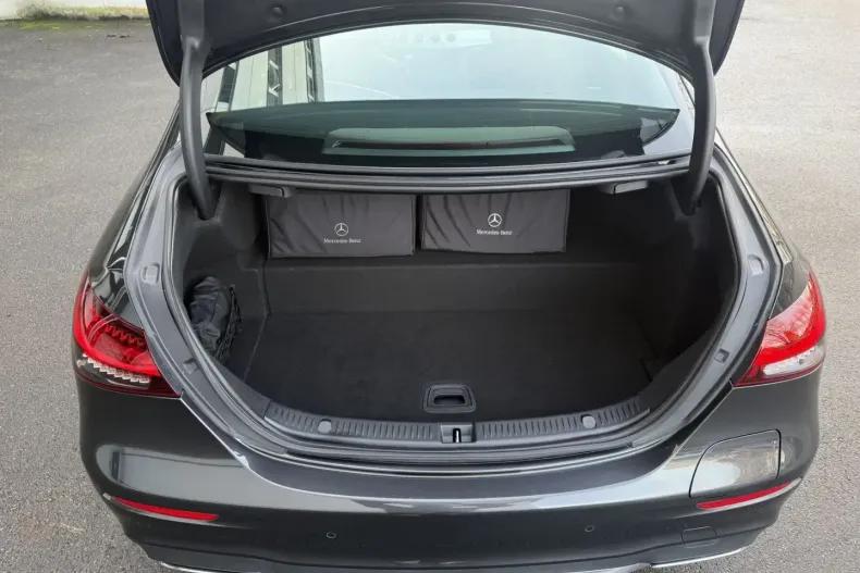 Mercedes-Benz E 300 din 2022 cu 90.900 km - oferta MER164965 - foto 27