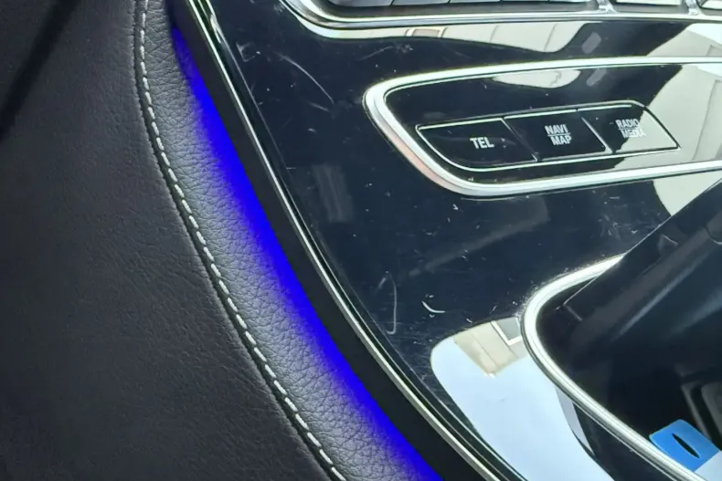 Mercedes-Benz E 300 din 2022 cu 90.900 km - oferta MER164965 - foto 36