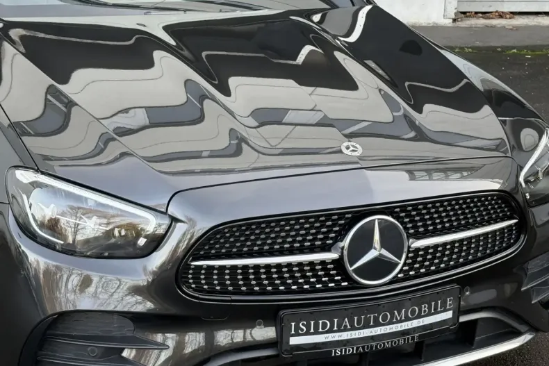 Mercedes-Benz E 300 din 2022 cu 90.900 km - oferta MER164965 - foto 40