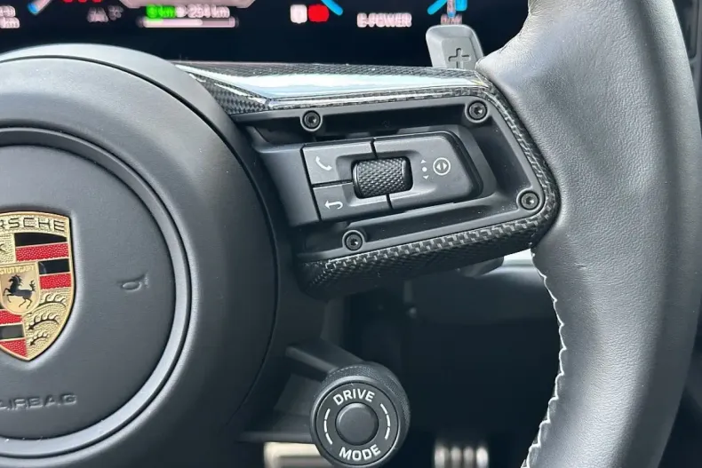 Porsche Cayenne din 2024 cu 11.800 km - oferta POR164966 - foto 41