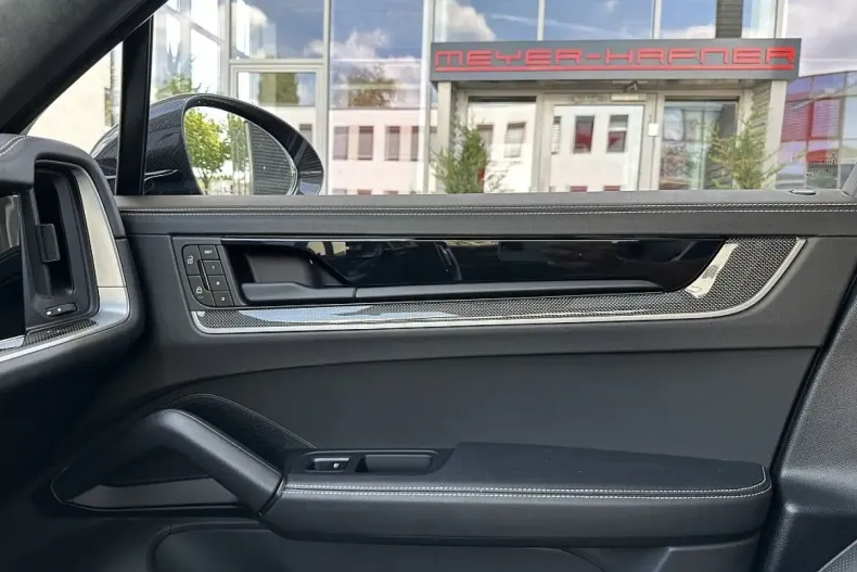 Porsche Cayenne din 2024 cu 11.800 km - oferta POR164966 - foto 45