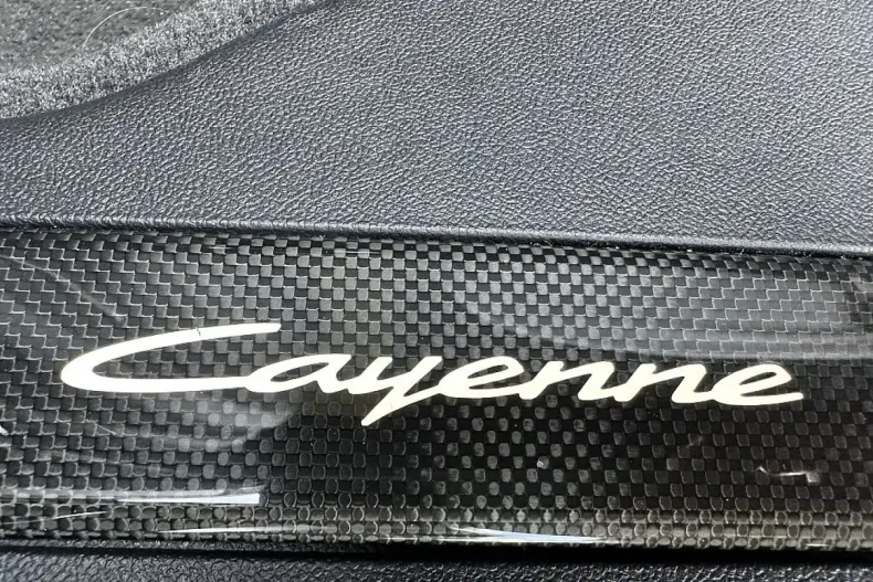 Porsche Cayenne din 2024 cu 11.800 km - oferta POR164966 - foto 49