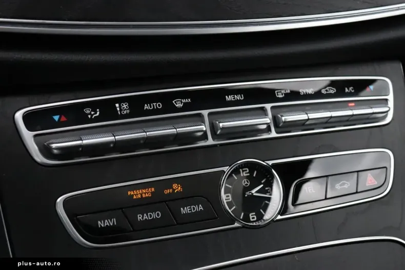 Mercedes-Benz E 200 din 2020 cu 69.168 km - oferta MER164969 - foto 19