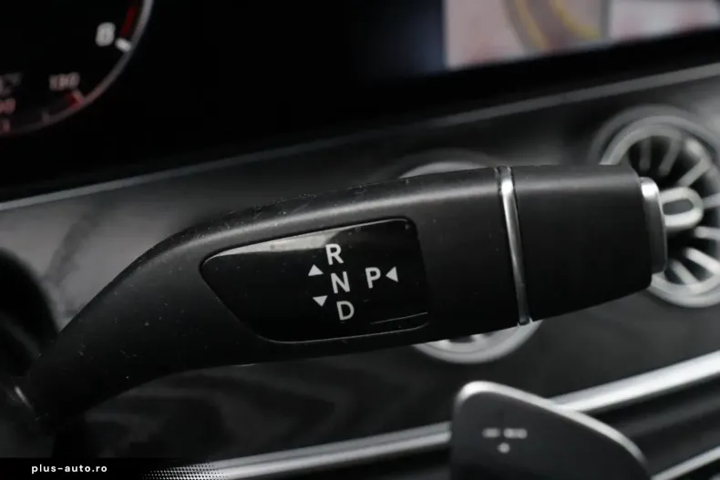 Mercedes-Benz E 200 din 2020 cu 69.168 km - oferta MER164969 - foto 21