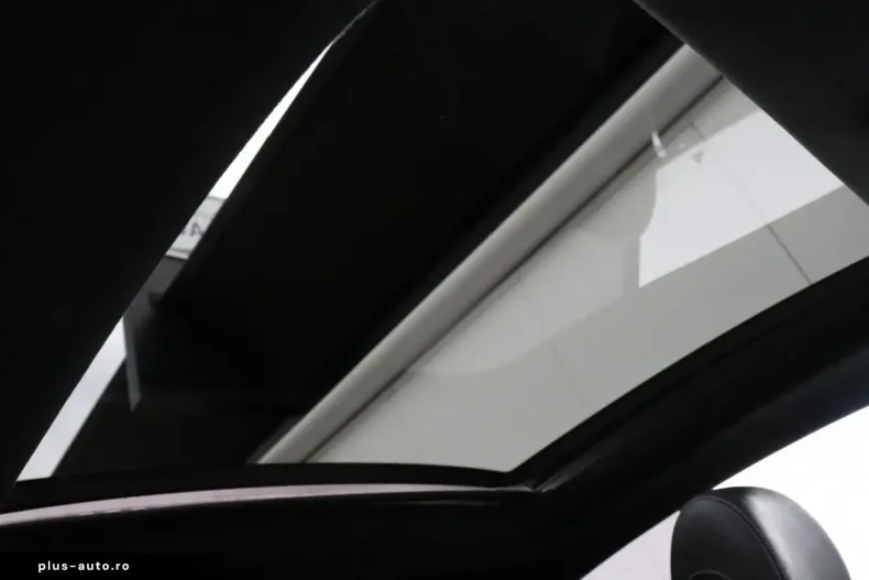 Mercedes-Benz E 200 din 2020 cu 69.168 km - oferta MER164969 - foto 25