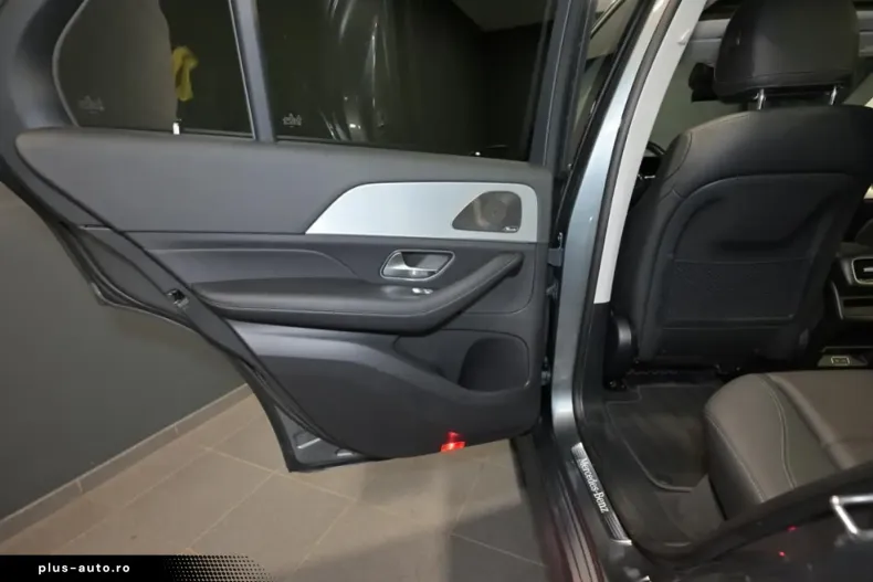 Mercedes-Benz GLE 350 din 2024 cu 12.500 km - oferta MER164972 - foto 25