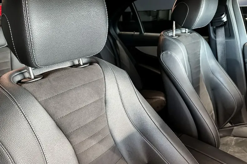 Mercedes-Benz E 300 din 2021 cu 93.450 km - oferta MER164974 - foto 15