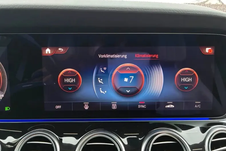 Mercedes-Benz E 300 din 2022 cu 99.992 km - oferta MER164975 - foto 15