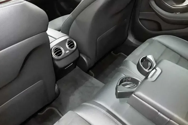 Mercedes-Benz E 220 din 2021 cu 90.067 km - oferta MER164976 - foto 8