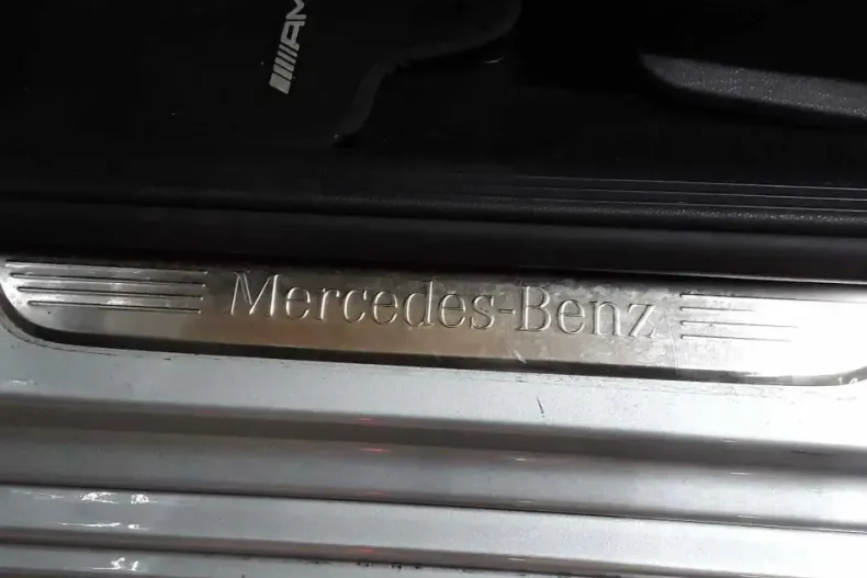 Mercedes-Benz E 220 din 2021 cu 90.067 km - oferta MER164976 - foto 16