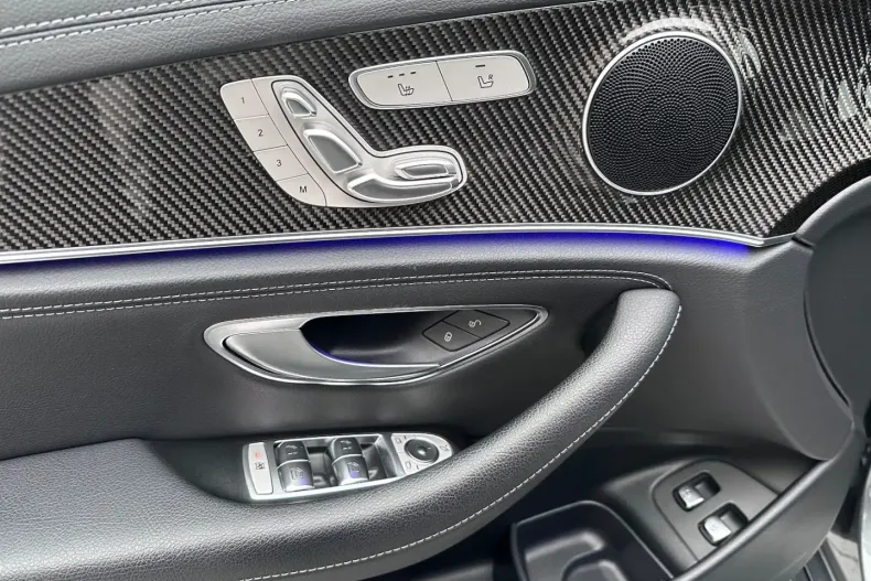 Mercedes-Benz E 300 din 2020 cu 59.000 km - oferta MER164978 - foto 10