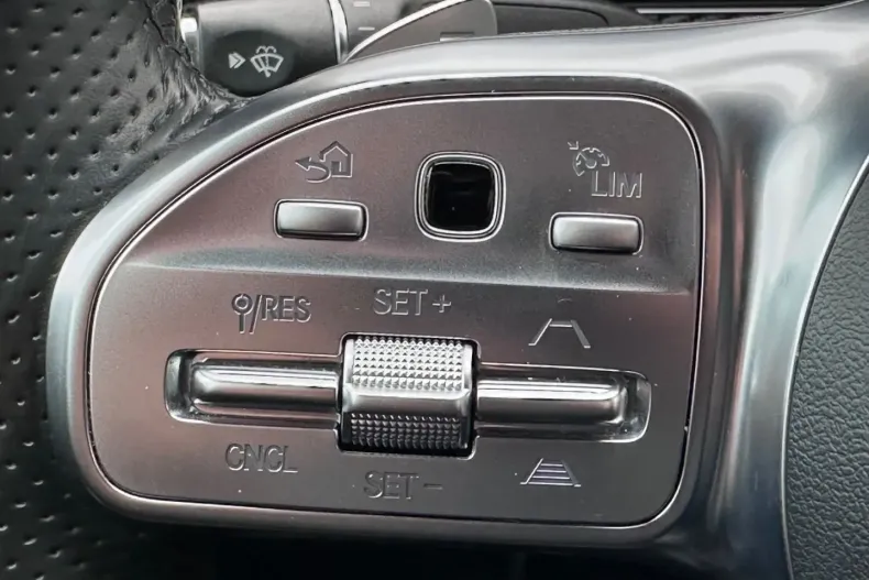 Mercedes-Benz E 300 din 2020 cu 59.000 km - oferta MER164978 - foto 12