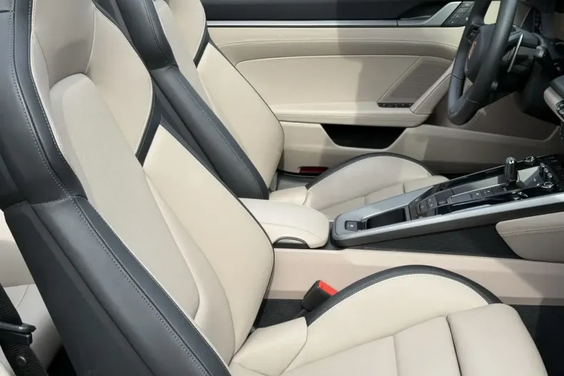 Porsche 992 din 2024 cu 14.900 km - oferta POR164983 - foto 2