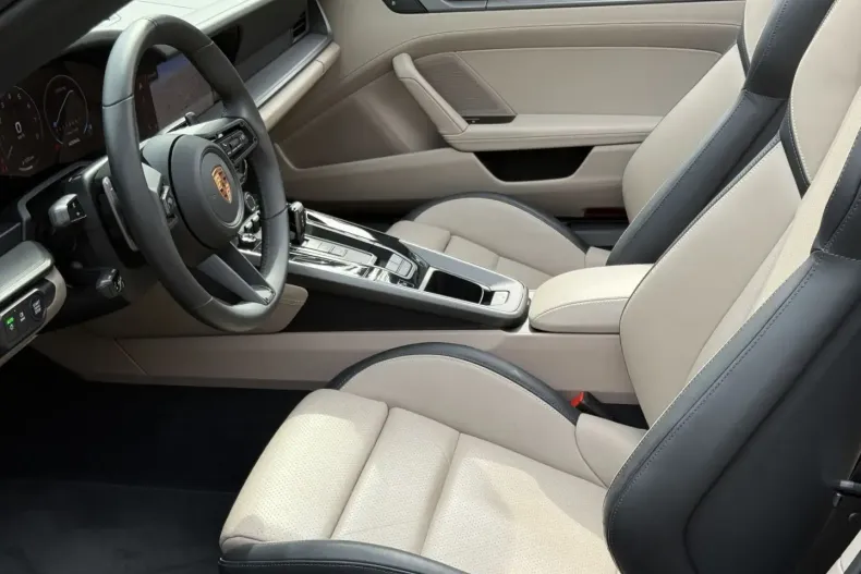 Porsche 992 din 2024 cu 14.900 km - oferta POR164983 - foto 6