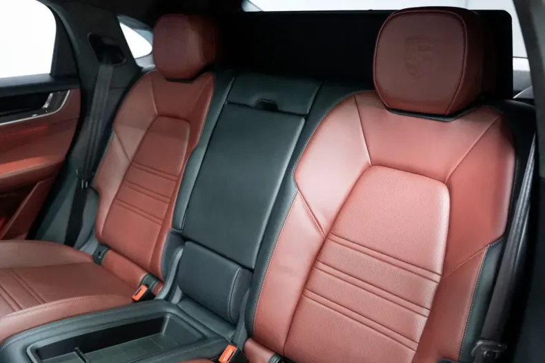 Porsche Cayenne din 2025 cu 17.581 km - oferta POR164984 - foto 29