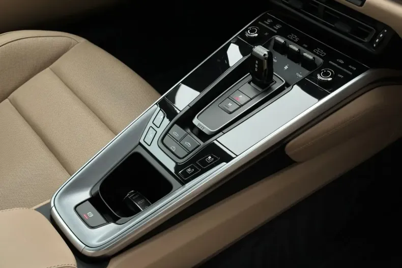 Porsche 992 din 2024 cu 23.400 km - oferta POR164986 - foto 12