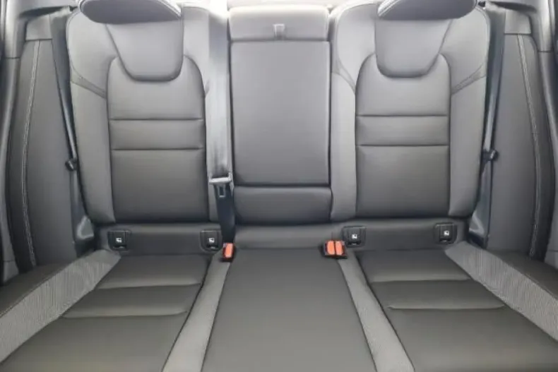 Volvo S60 din 2024 cu 22.500 km - oferta VOL164991 - foto 15