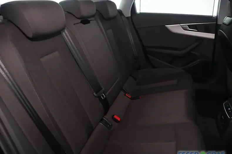 Audi A4 din 2022 cu 58.100 km - oferta AUD164993 - foto 5