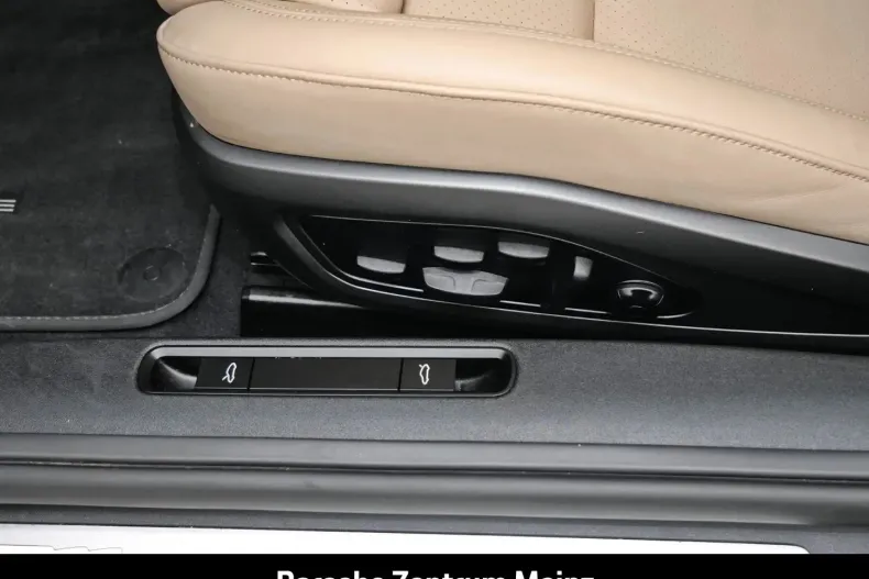 Porsche 992 din 2024 cu 34.408 km - oferta POR164999 - foto 22