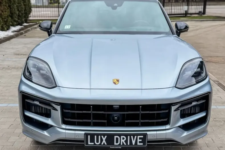 Porsche Cayenne din 2024 cu 25.000 km - oferta POR165001 - foto 9