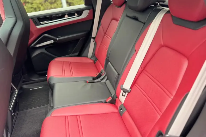 Porsche Cayenne din 2024 cu 25.000 km - oferta POR165001 - foto 11