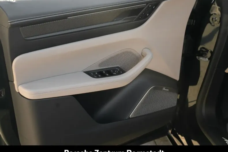 Porsche Macan din 2024 cu 30.891 km - oferta POR165002 - foto 20