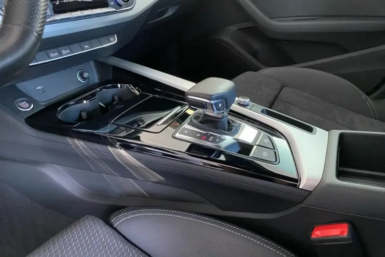 Audi A4 din 2022 cu 43.176 km - oferta AUD165004 - foto 17