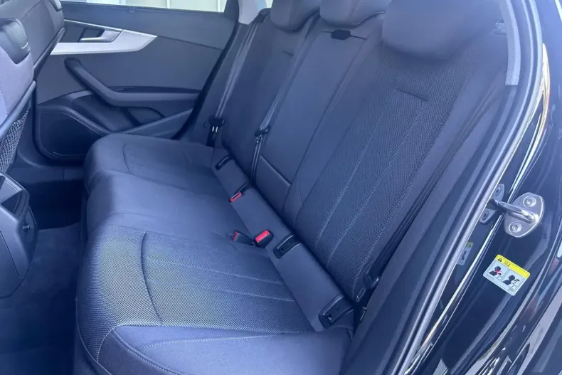 Audi A4 din 2023 cu 20.500 km - oferta AUD165005 - foto 10