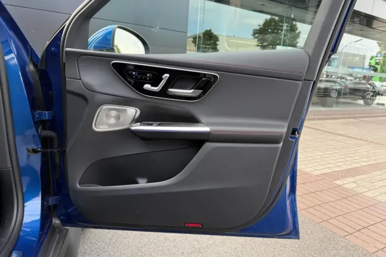 Mercedes-Benz GLC 43 AMG din 2024 cu 11.900 km - oferta MER165008 - foto 14