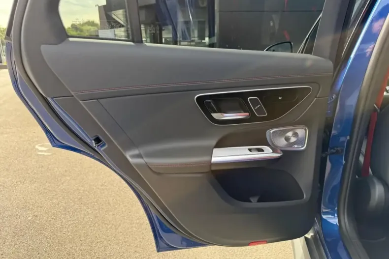 Mercedes-Benz GLC 43 AMG din 2024 cu 11.900 km - oferta MER165008 - foto 15