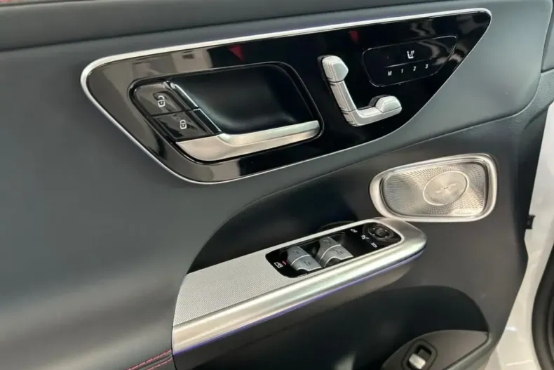 Mercedes-Benz GLC 43 AMG din 2024 cu 22.800 km - oferta MER165011 - foto 7