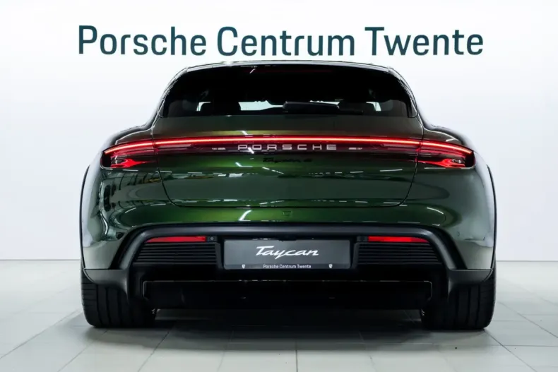 Porsche Taycan din 2024 cu 28.574 km - oferta POR165018 - foto 8