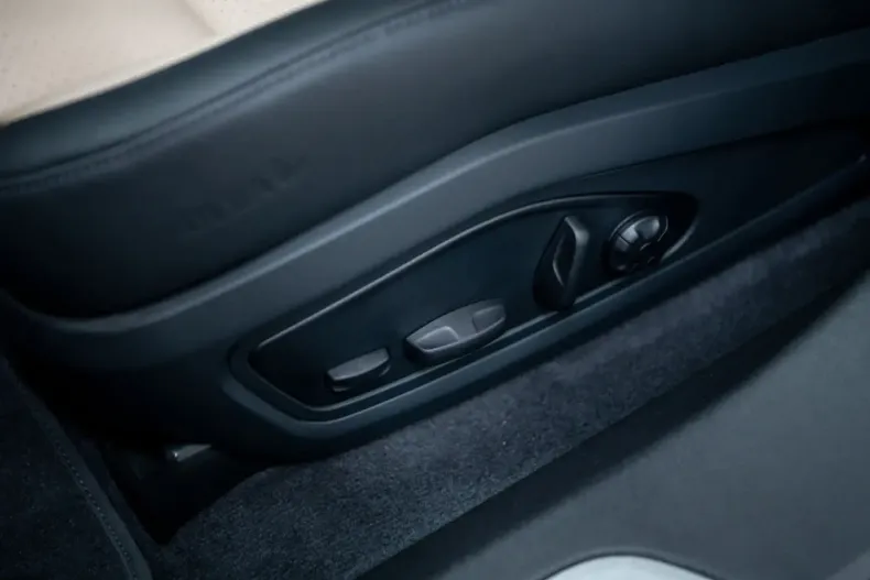 Porsche Taycan din 2024 cu 28.574 km - oferta POR165018 - foto 14