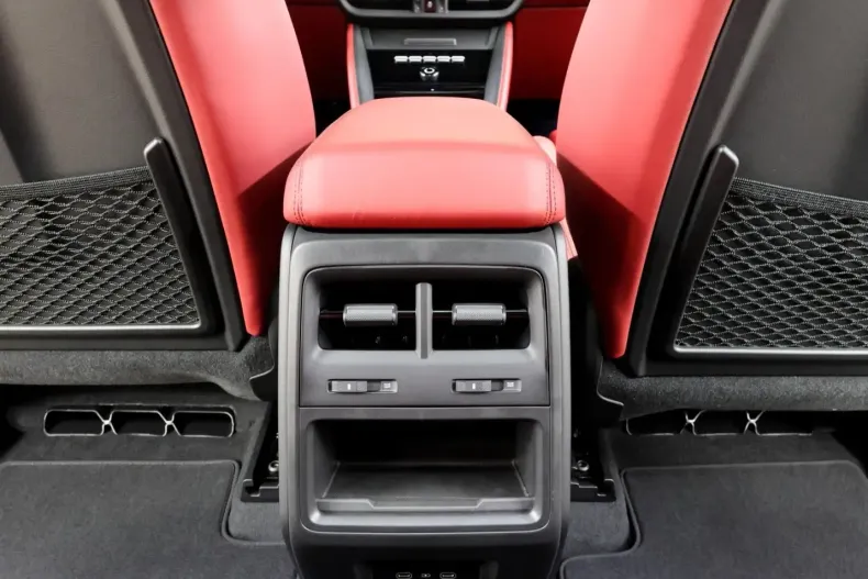 Porsche Macan din 2024 cu 12.800 km - oferta POR165022 - foto 20