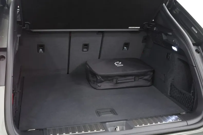 Porsche Macan din 2024 cu 12.800 km - oferta POR165022 - foto 26