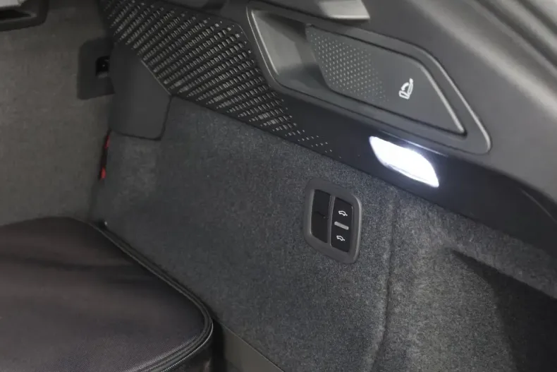 Porsche Macan din 2024 cu 12.800 km - oferta POR165022 - foto 27