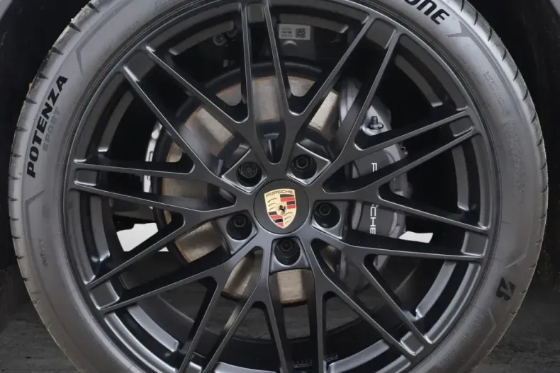 Porsche Macan din 2024 cu 12.800 km - oferta POR165022 - foto 29