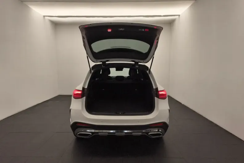 Mercedes-Benz GLC 200 din 2023 cu 26.395 km - oferta MER165023 - foto 6