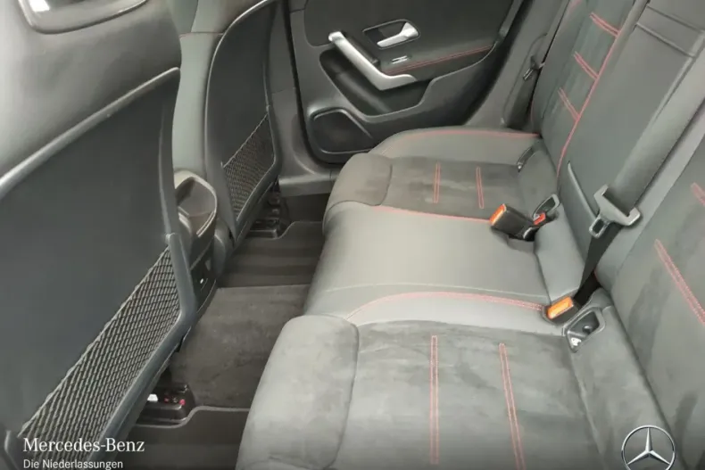 Mercedes-Benz A 250 din 2024 cu 12.614 km - oferta MER165027 - foto 9