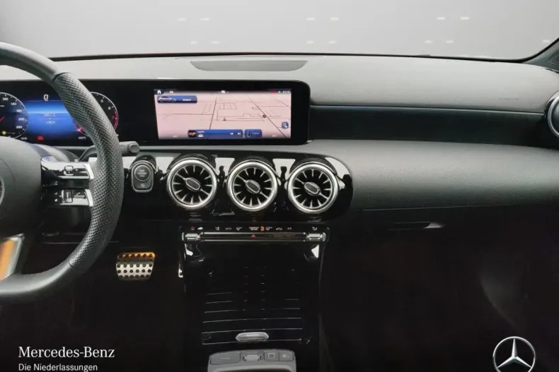 Mercedes-Benz A 250 din 2024 cu 12.614 km - oferta MER165027 - foto 12