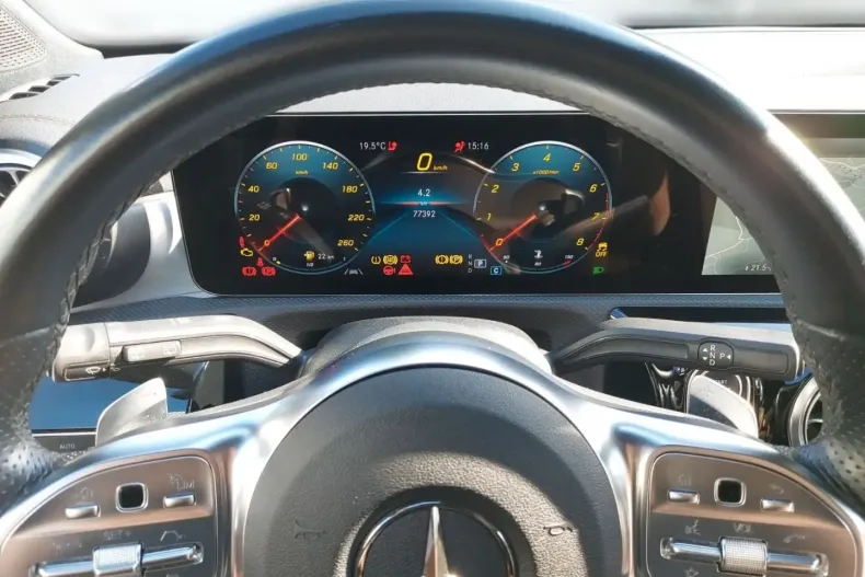 Mercedes-Benz A 250 din 2022 cu 77.389 km - oferta MER165029 - foto 8