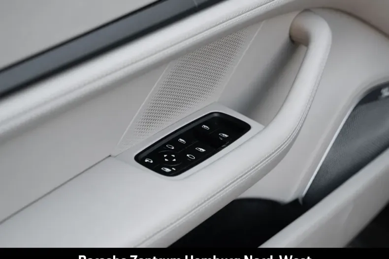 Porsche Taycan din 2024 cu 10.280 km - oferta POR165031 - foto 31