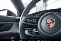 Porsche Taycan din 2024 cu 10.280 km - oferta POR165031 - foto 37