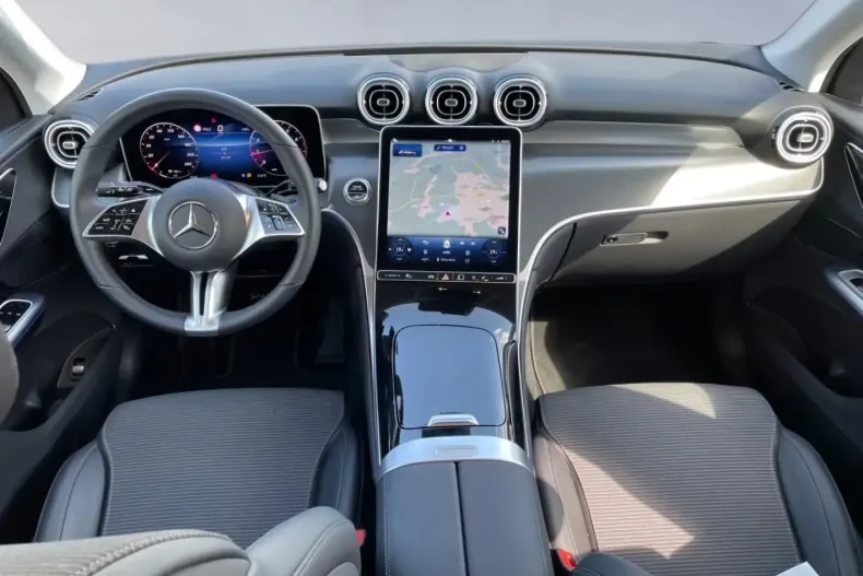 Mercedes-Benz GLC 200 din 2024 cu 14.130 km - oferta MER165033 - foto 11