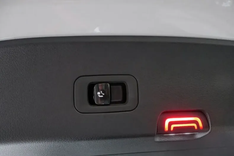 Mercedes-Benz GLC 300 din 2024 cu 28.007 km - oferta MER165036 - foto 15