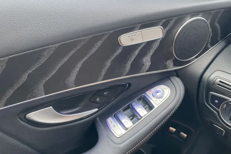 Mercedes-Benz GLC 300 din 2021 cu 99.865 km - oferta MER165041 - foto 26